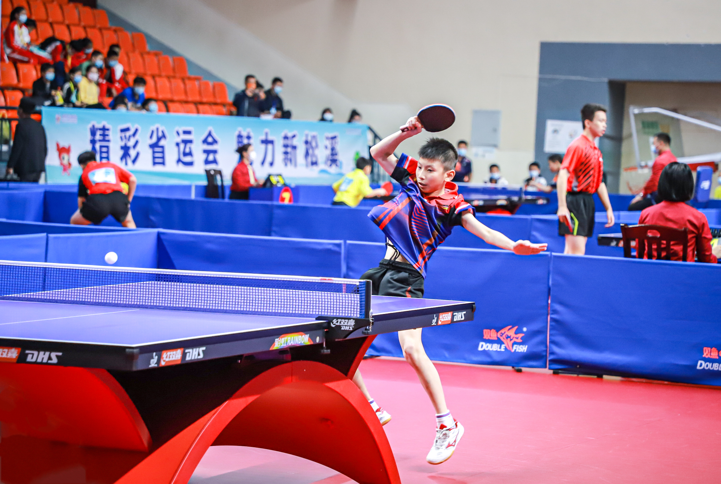 不断为他欢 不断为他欢