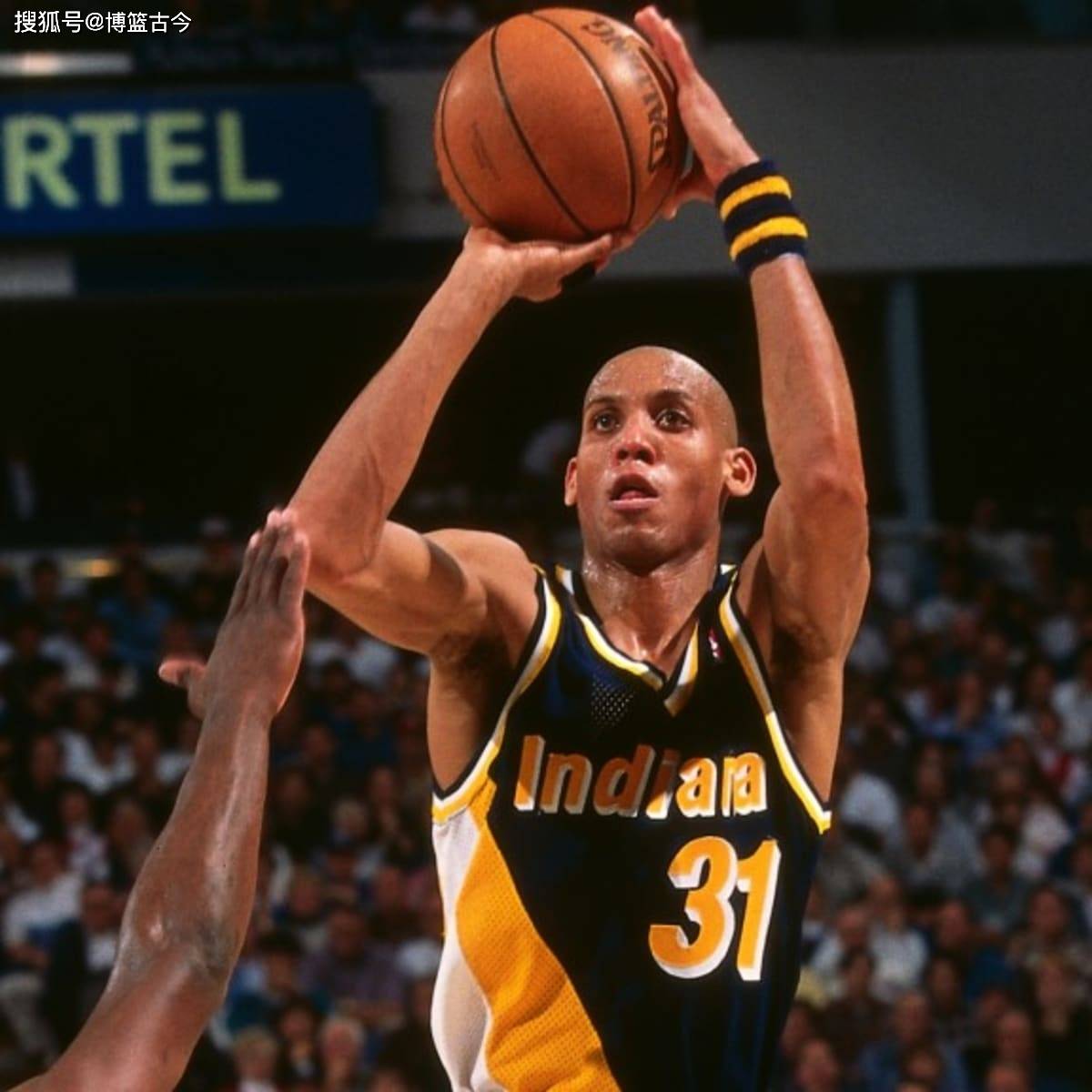 赛中继续为 赛中继续为