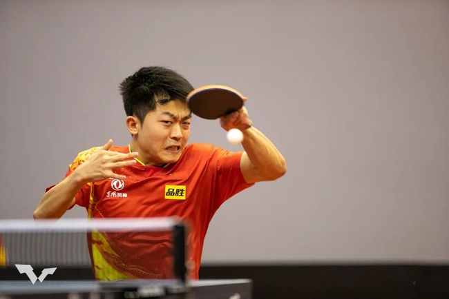 面对如此严 面对如此严