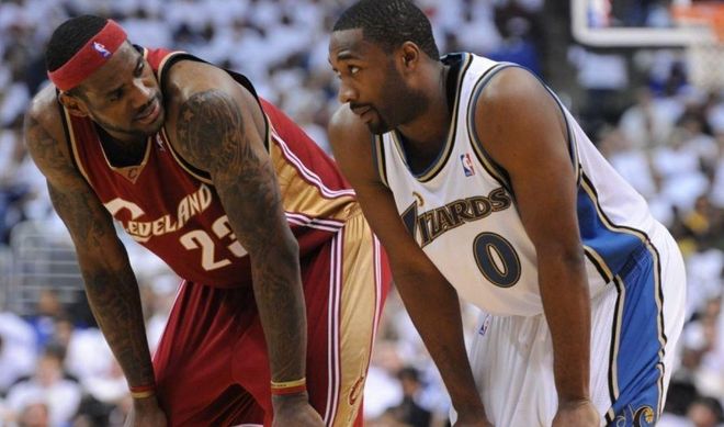 争加剧的背 争加剧的背