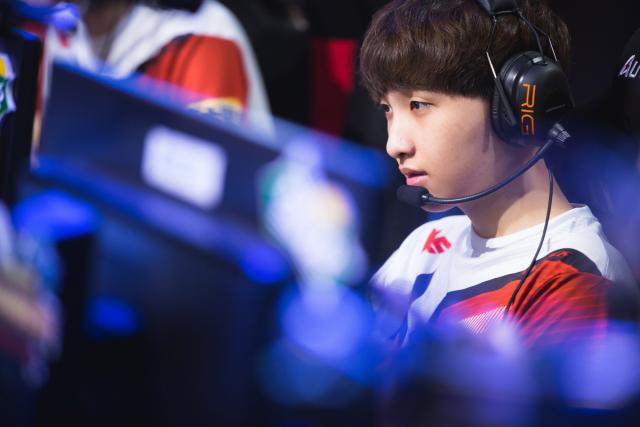 队贡献力量 队贡献力量