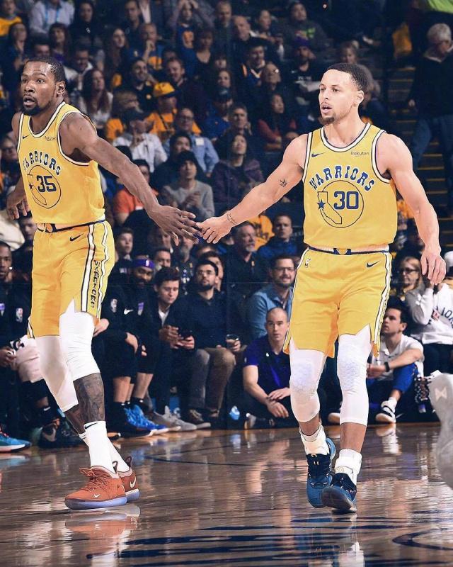 乌切在比赛 乌切在比赛